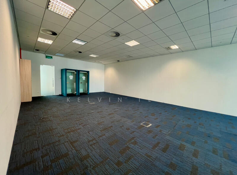 RAFFLES PLACE MRT - Office for Lease with Sea View and Abundant Daylight, Raffles Place / Telok Ayer MRT, 3,392 sqft, Office For Rent, by Kelvin Teo, 25544332 - CommercialGuru.com.sg