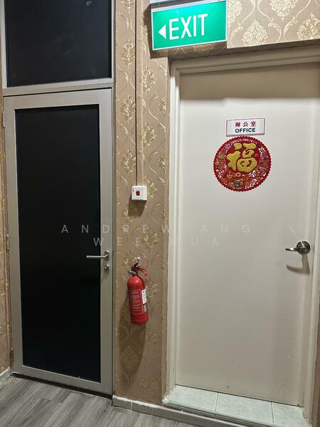 Blk 129 Kim Tian Road, Kim Tian Road, Alexandra / Commonwealth, 1,800 sqft, Shop / Shophouse For Sale, by Andrew Ang Wee Hua, 25544355 - Corridor - CommercialGuru.com.sg