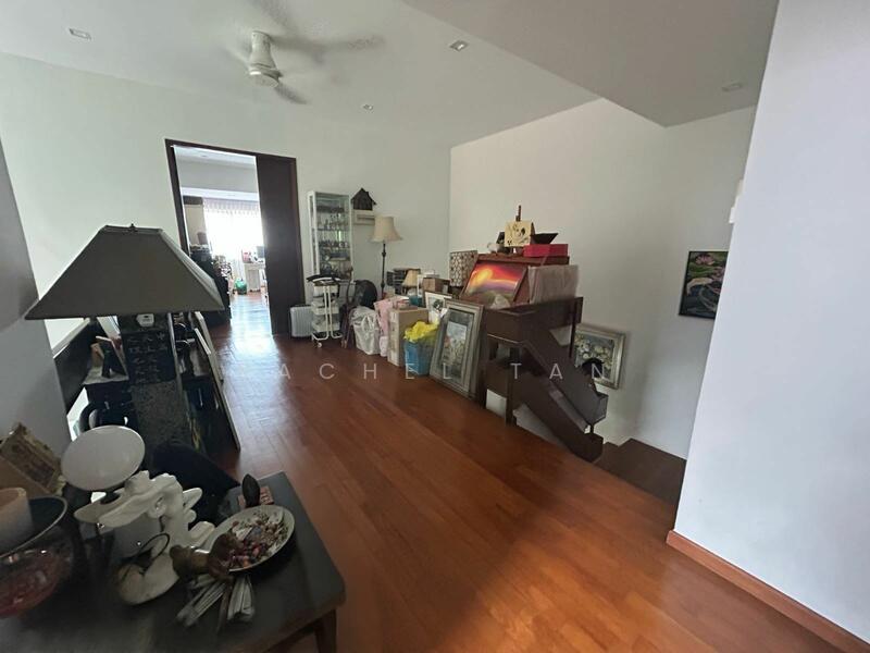 Huge family room on level 2