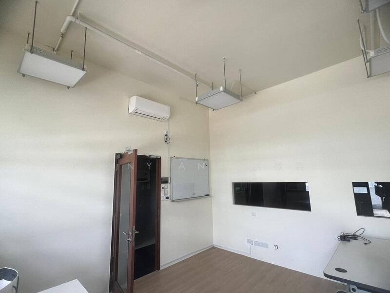 Midview City, 18 Sin Ming Lane, 1,647 sqft, Light Industrial (B1) For Rent, by Penny Ang 洪微霖, 25544381 - CommercialGuru.com.sg