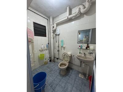 For Rent - 640 Woodlands Ring Road