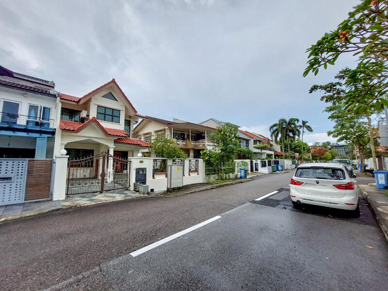 For Sale - Intermediate Landed House for Sale near Tan Kah Kee MRT St.