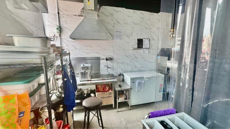 Trio, 11 Sam Leong Road, 968 sqft, Mall Shop For Rent, by Simon Goh Boon Kiat, 25544717 - CommercialGuru.com.sg