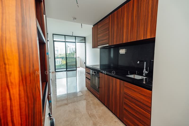 Pullman Residences, 18 Dunearn Road, 2 Bedrooms, 667 sqft, Condominium For Rent, by Ngee Siong Lim, 25544880 - Kitchen - PropertyGuru.com.sg