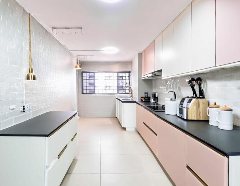 For Sale - Well Renovated, Spacious Jumbo Flat in AMK! Great Location!