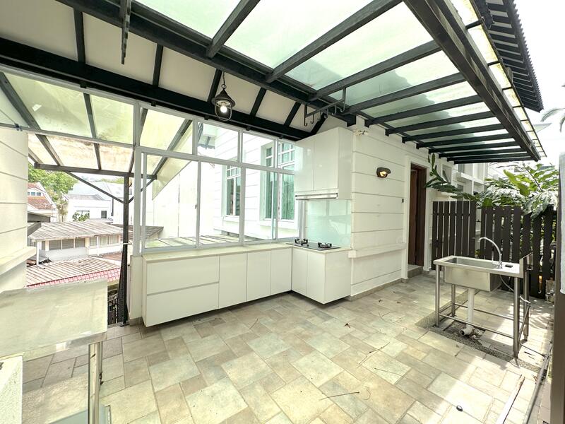 For Sale - 3-Storey Bungalow at Sembawang Hills Estate
