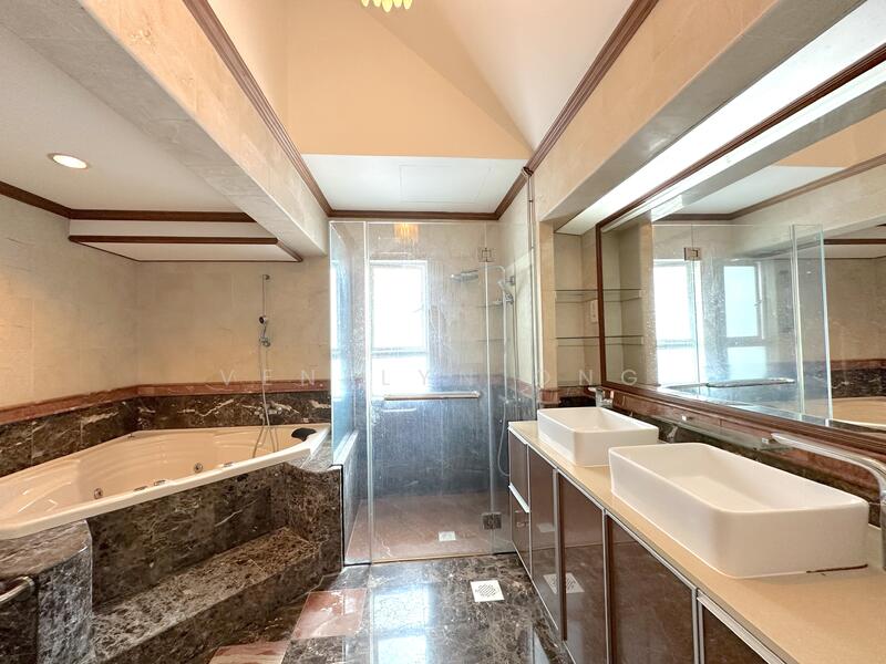 For Sale - 3-Storey Bungalow at Sembawang Hills Estate