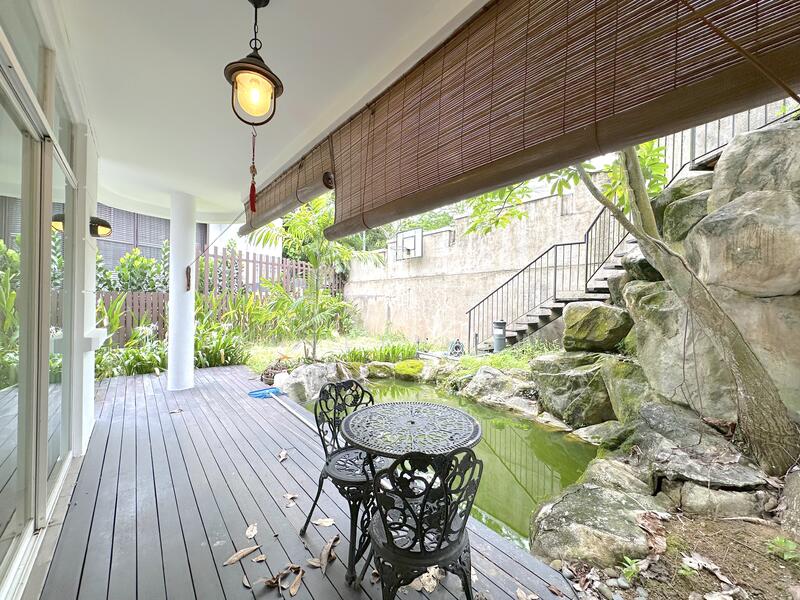 For Sale - 3-Storey Bungalow at Sembawang Hills Estate