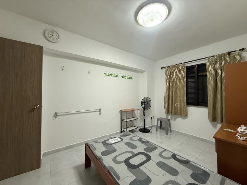 202C Sengkang East Road, 202C Sengkang East Road, Room Rental, 200 sqft, HDB Flat For Rent, by Lim Xin Ping, 25545303 - Bedroom - PropertyGuru.com.sg
