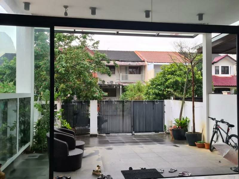 For Sale - ❤️ PRICED TO SELL! ❤️ FREEHOLD MODERN ❤️ 2.5 STY TERRACE ❤️ HILLVIEW
