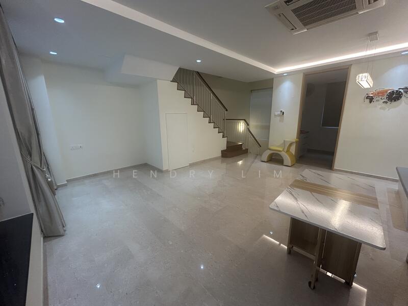 For Sale - Legend @ Jansen