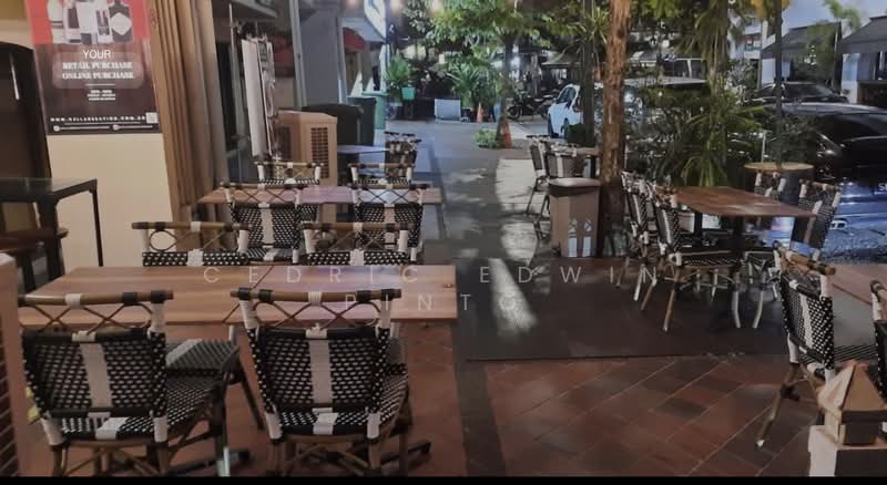 BOAT QUAY CONSERVATION AREA, 63 Boat Quay, Boat Quay / Raffles Place / Marina, 1,410 sqft, Food & Beverage For Rent, by Cedric Edwin Pinto, 25545878 - Outdoor area - CommercialGuru.com.sg