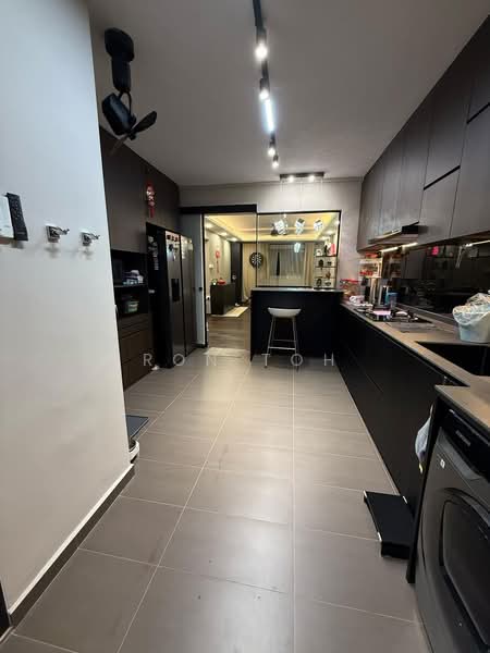 For Rent - 815 Jurong West Street 81