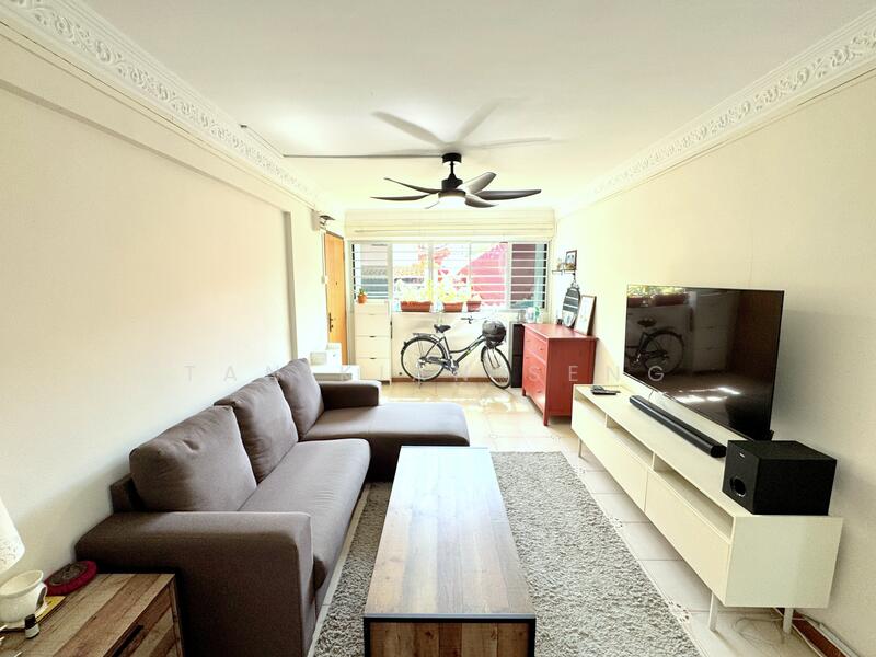 For Sale - 231 Tampines Street 21