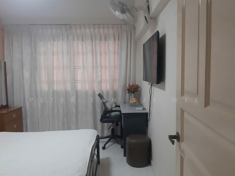 203 Serangoon Central, 203 Serangoon Central, Room Rental, 150 sqft, HDB Flat For Rent, by Peter Tan Sze Wee, 25546245 - Bedroom - PropertyGuru.com.sg