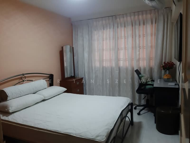 203 Serangoon Central, 203 Serangoon Central, Room Rental, 150 sqft, HDB Flat For Rent, by Peter Tan Sze Wee, 25546245 - Bedroom - PropertyGuru.com.sg