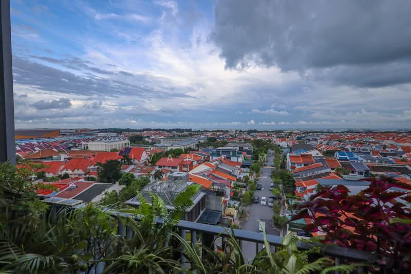 The Glades, 4 Bedok Rise, Bedok / Upper East Coast, 2 Bedrooms, 872 sqft, Condominium For Sale, by Ivan Lam, 25546632 - PropertyGuru.com.sg