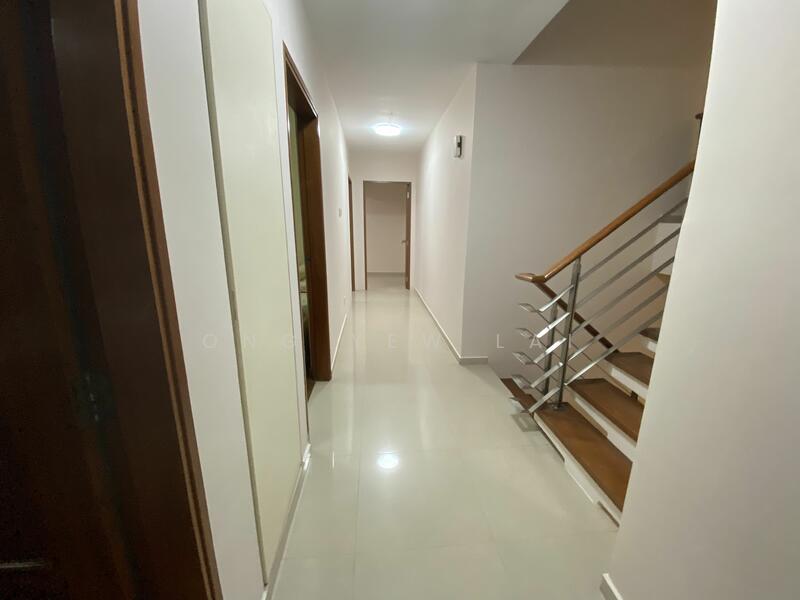 Pine Grove, 1N Pine Grove, 5 Bedrooms, 1,668 sqft, Condominium For Rent, by Ong Yew Lai, 25546757 - PropertyGuru.com.sg