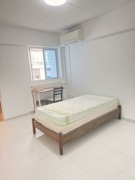 478 Jurong West Street 41 HDB Flat For Sale at S$ 546,888 | PropertyGuru Singapore - Bedroom