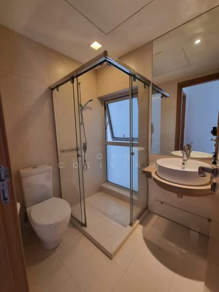 Icon, 10 Gopeng Street, Room Rental, 150 sqft, Apartment For Rent, by Kingston, 25546883 - Bathroom - PropertyGuru.com.sg