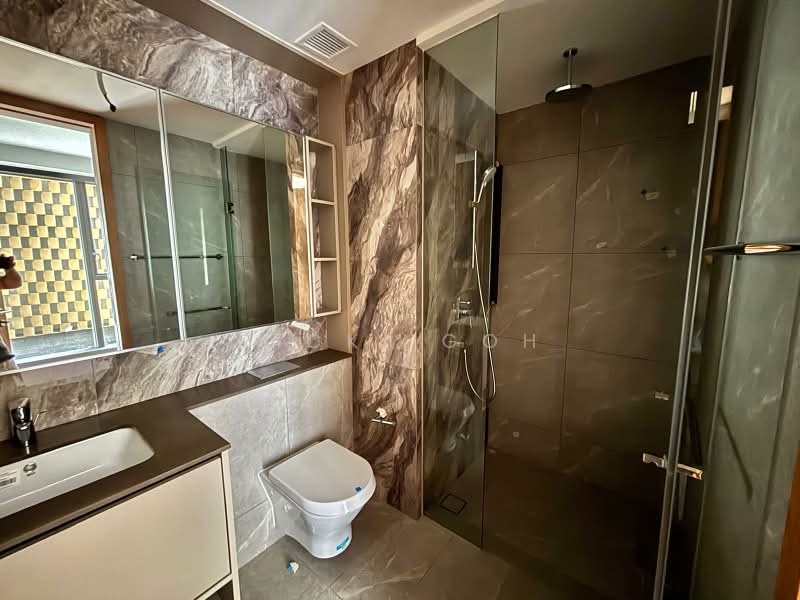 Penrose, 30 Sims Drive, 2 Bedrooms, 710 sqft, Condominium For Rent, by Nicki Goh, 25546998 - Master Bathroom - PropertyGuru.com.sg