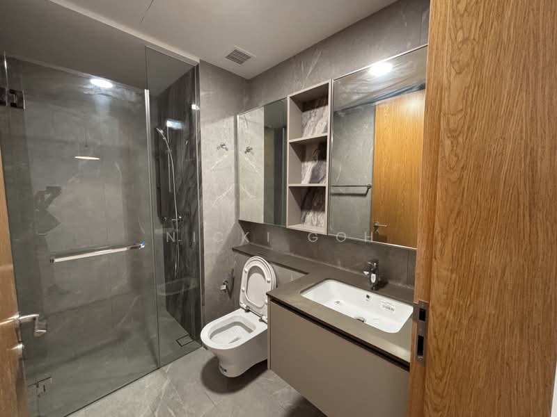 Penrose, 30 Sims Drive, 2 Bedrooms, 710 sqft, Condominium For Rent, by Nicki Goh, 25546998 - Bathroom - PropertyGuru.com.sg