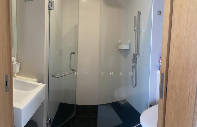Lumiere, 2 Mistri Road, Chinatown / Tanjong Pagar, 1 Bedroom, 624 sqft, Apartment For Sale, by Lynn Tham, 25547371 - bathroom - PropertyGuru.com.sg
