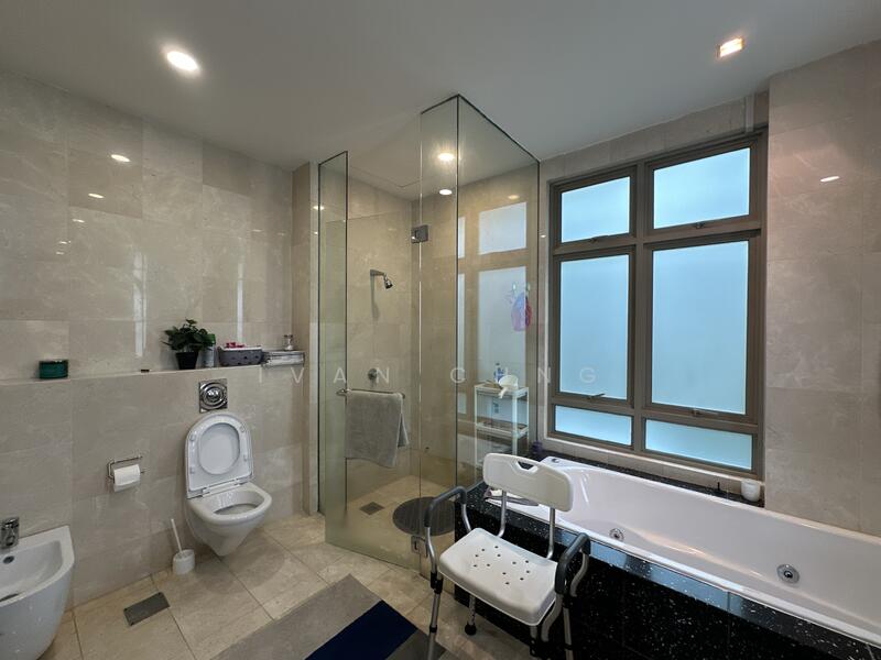 ⭐⭐LANDED7772 @ Terrific Value Spacious Detached with Basement and Attic | Quiet Road | Siglap D15 Detached House For Sale at S$ 11,500,000 | PropertyGuru Singapore