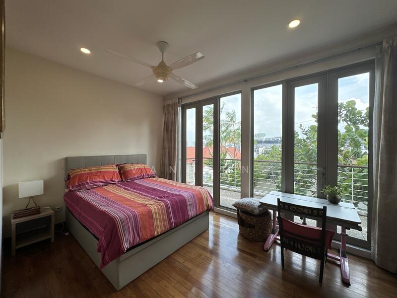 ⭐⭐LANDED7772 @ $1,4xx psf Spacious Detached on Elevated Land Siglap Opera Estate, Opera Estate, 5 Bedrooms, 6,200 sqft, Detached House For Sale, by Ivan Chng, 25547426 - PropertyGuru.com.sg