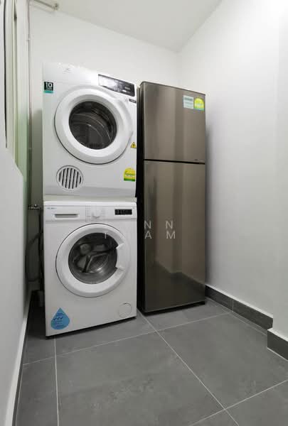 St Francis Lodge Apartment For Sale at S$ 1,820,000 | PropertyGuru Singapore