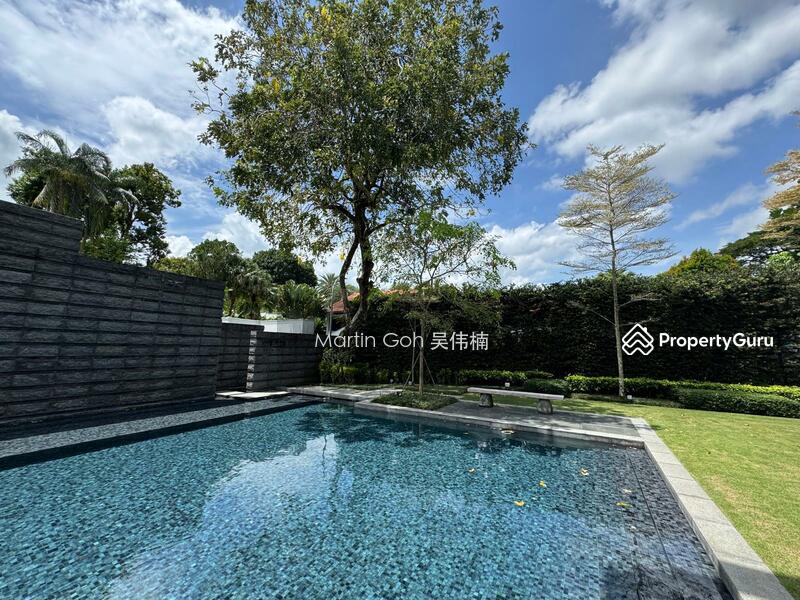 For Sale - ✧ New Listing, 100% Move-in Condition ✧ Famous Architect ☎️MARTIN 9320.20.20