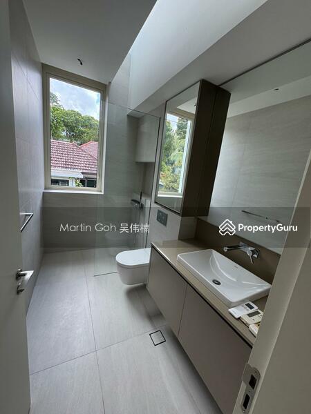 For Sale - ✧ New Listing, 100% Move-in Condition ✧ Famous Architect ☎️MARTIN 9320.20.20