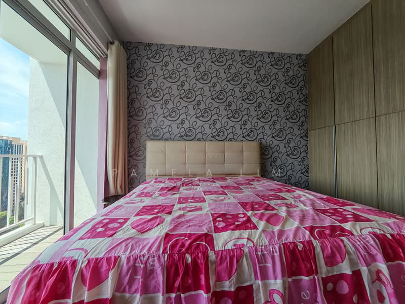 The Metropolitan Condominium, 6 Alexandra View, 2 Bedrooms, 721 sqft, Condominium For Rent, by Pamela Lim, 25547612 - Bedroom - PropertyGuru.com.sg