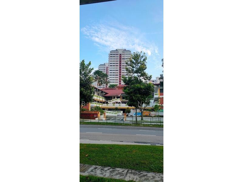 For Rent - 220 Jurong East Street 21
