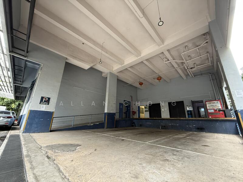 Woodlands Industrial Park E1, 6 Woodlands Industrial Park E1, 660 sqft, Factory / Workshop (B2) For Rent, by Allan Chong, 25547698 - Car Park - CommercialGuru.com.sg