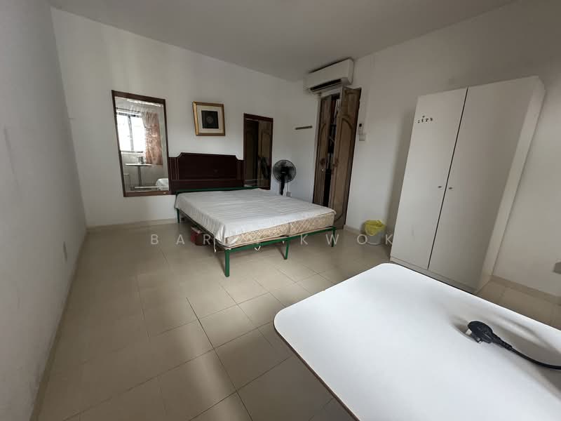 Yunnan Gardens, Yunnan Walk 1, Room Rental, 300 sqft, Terraced House For Rent, by Barry Kwok, 25547823 - Bedroom - PropertyGuru.com.sg