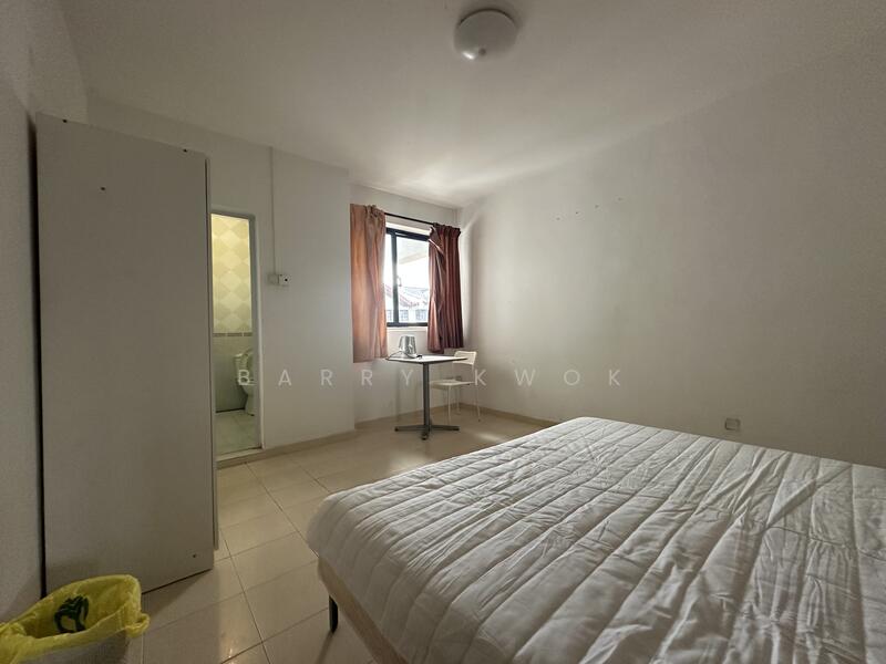 Yunnan Gardens, Yunnan Walk 1, Room Rental, 300 sqft, Terraced House For Rent, by Barry Kwok, 25547823 - Bedroom - PropertyGuru.com.sg