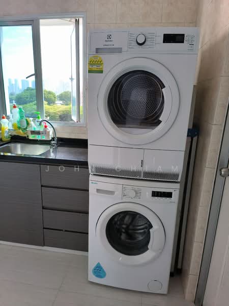 Sunflower Court, 30 Lorong 6 Geylang, Room Rental, 80 sqft, Apartment For Rent, by John Chiam, 25548174 - PropertyGuru.com.sg