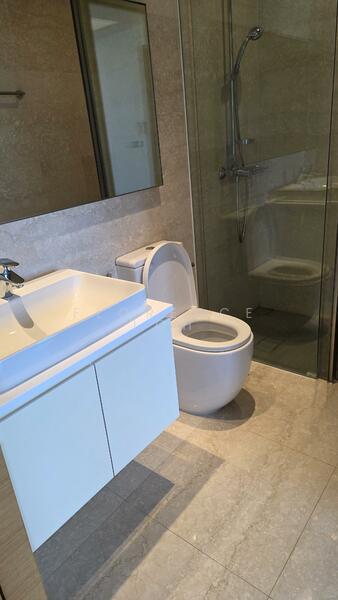 Alba, 8 Cairnhill Rise, 3 Bedrooms, 1,905 sqft, Condominium For Rent, by Florence Loh, 25548257 - Bathroom - PropertyGuru.com.sg