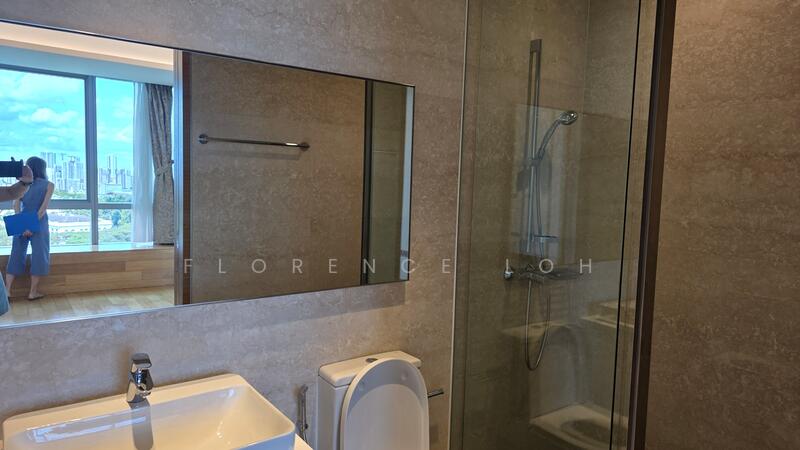 Alba, 8 Cairnhill Rise, 3 Bedrooms, 1,905 sqft, Condominium For Rent, by Florence Loh, 25548257 - Bathroom - PropertyGuru.com.sg