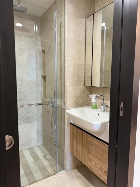 Pullman Residences, 18 Dunearn Road, Newton / Novena, 2 Bedrooms, 667 sqft, Condominium For Rent, by Lynn Lee  金玲, 25548295 - Bathroom - PropertyGuru.com.sg