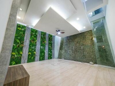 For Sale - HURRY! CLOSING SOON! WELL RENOVATED TERRACES AT ORCHARD ROAD! 96234620 ST