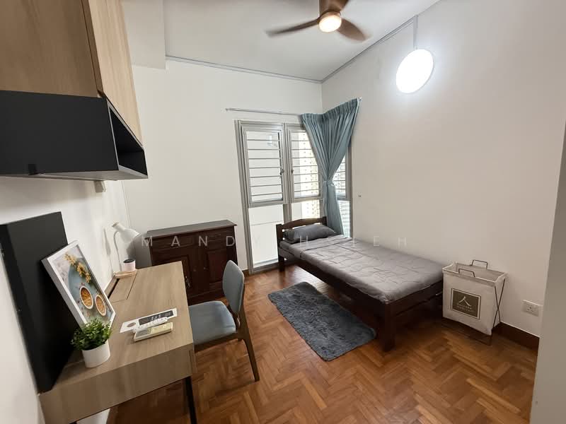 The Bayshore, 22 Bayshore Road, Room Rental, 200 sqft, Condominium For Rent, by Mandy Hsieh, 25548666 - PropertyGuru.com.sg