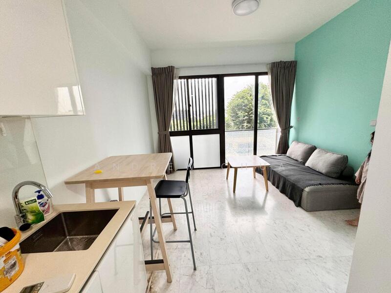 Pavilion Square Condominium For Sale at S$ 700,000 | PropertyGuru Singapore - Living Room