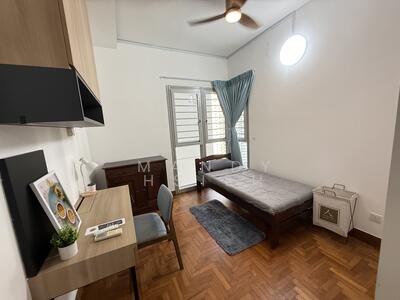 For Rent - The Bayshore