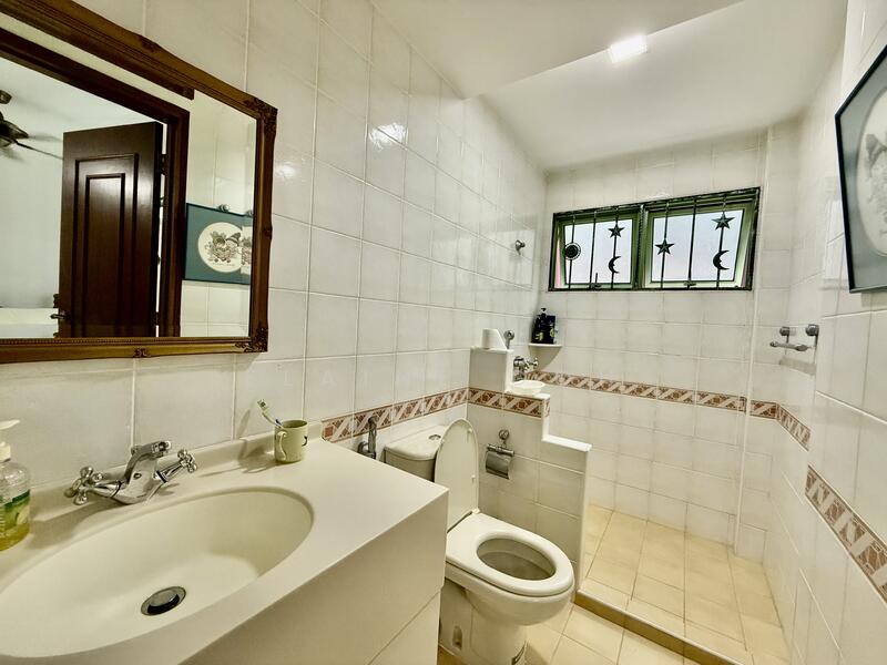 For Sale - Mount Sinai