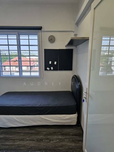 Pasir Panjang Court, 21 Pasir Panjang Close, Room Rental, 250 sqft, Walk-up Apartment For Rent, by Audrey Tan, 25549838 - Bedroom - PropertyGuru.com.sg