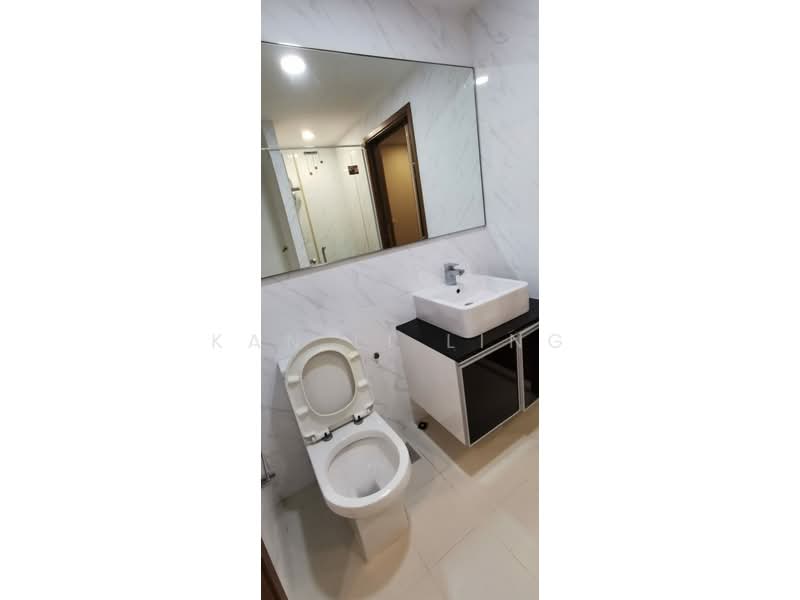 Loft @ Nathan, 31 Nathan Road, 1 Bedroom, 452 sqft, Condominium For Rent, by Kan Li Ling, 25549951 - Bathroom - PropertyGuru.com.sg