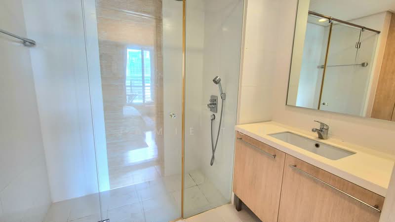 The Sail @ Marina Bay, 6 Marina Boulevard, Room Rental, 200 sqft, Condominium For Rent, by Jamie Toh, 25550089 - Bathroom - PropertyGuru.com.sg