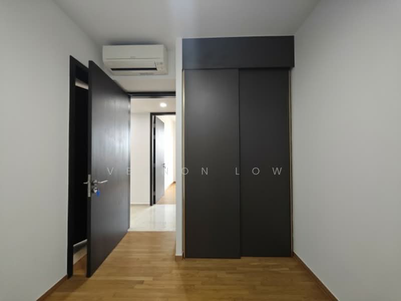 Park Colonial, 2 Woodleigh Lane, 4 Bedrooms, 1,249 sqft, Condominium For Rent, by Vernon Low, 25550350 - PropertyGuru.com.sg